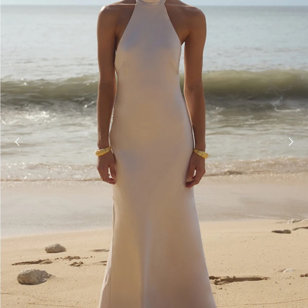 Cream Backless Sleeveless Dress